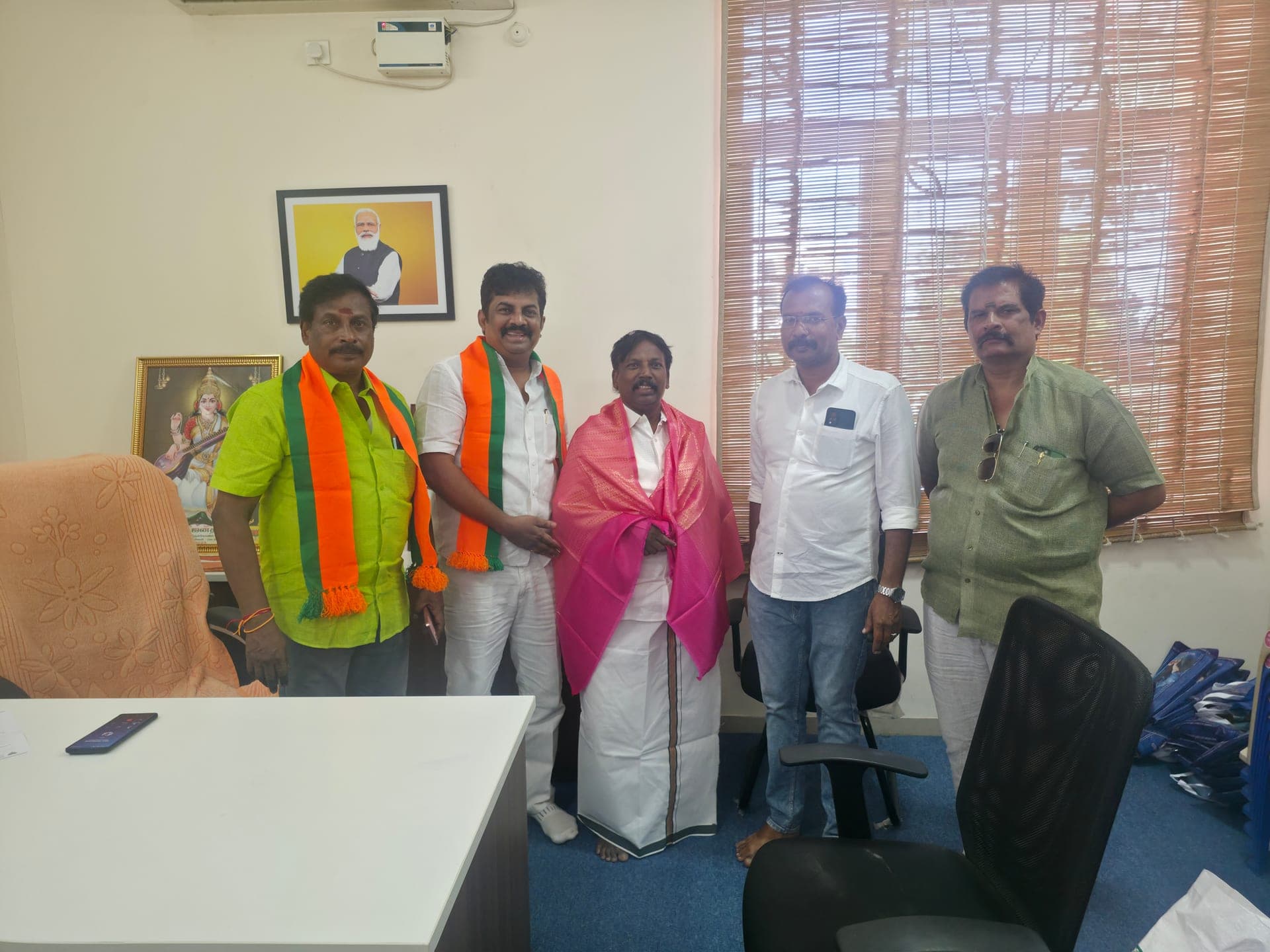 BJP zone team group photo at Tirunelveli office