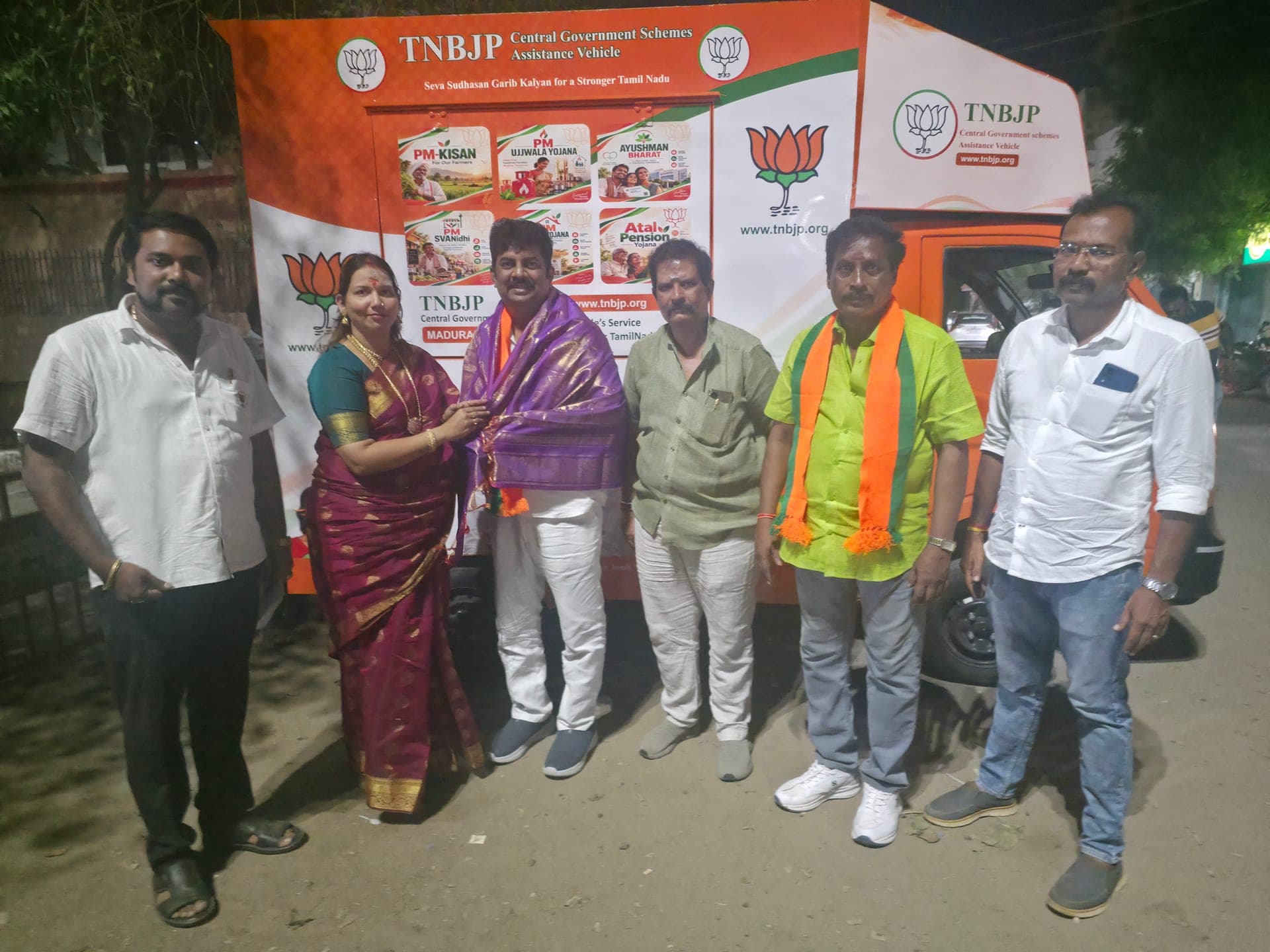Senthilkumar felicitated in front of TNBJP Seva Vehicle at night